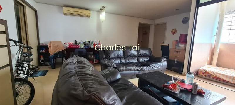 268 BOON LAY DRIVE photo 3