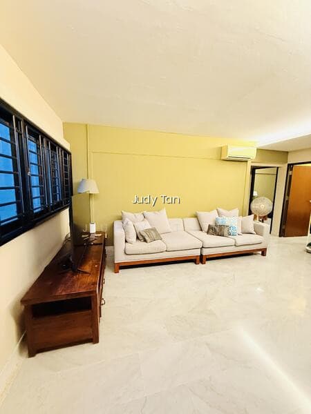 59 TELOK BLANGAH HEIGHTS image 1 of 10
