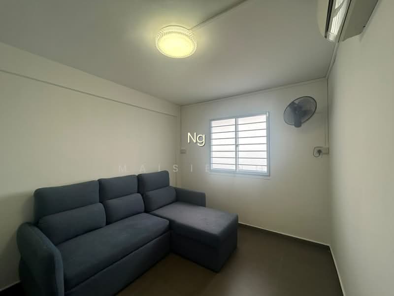 652 HOUGANG AVENUE 8 photo 3