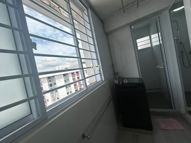 652 HOUGANG AVENUE 8 photo 4