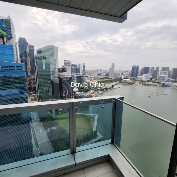 MARINA BAY RESIDENCES photo 4
