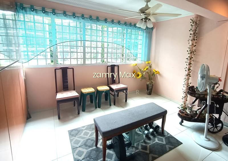 127 TAMPINES STREET 11 photo 2