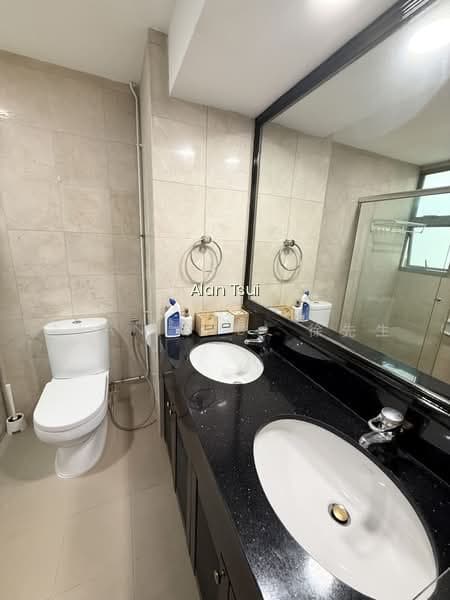 CHEAP STUDIO UNIT NEAR SOMERSET & FORT CANNING MRT photo 6