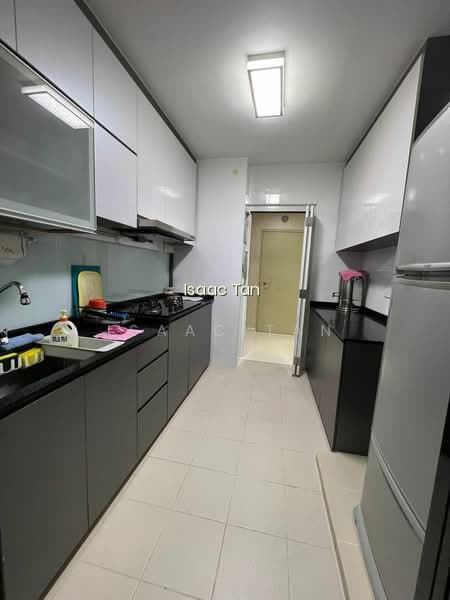 121B PUNGGOL EDGE image 1 of 5