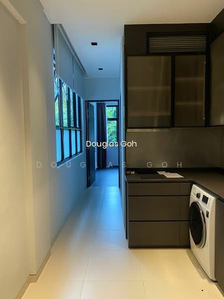 265 OUTRAM ROAD photo 4