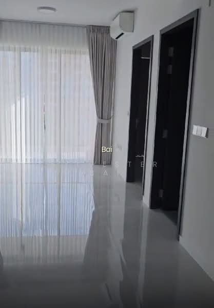 RIVERFRONT RESIDENCES photo 3