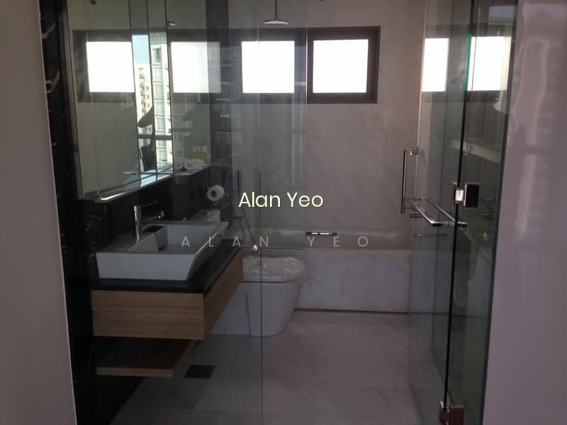 THE SHORE RESIDENCES photo 3