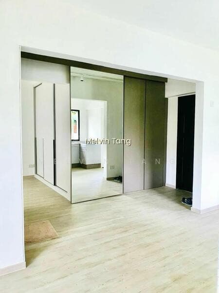 KENG LEE COURT photo 2