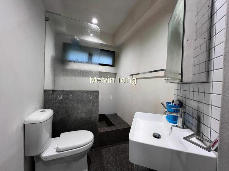 KENG LEE COURT photo 3