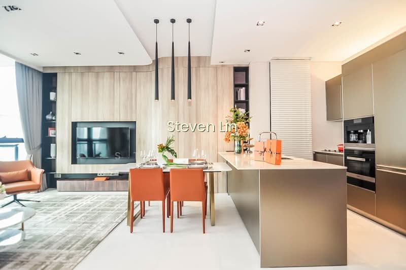 SOUTH BEACH RESIDENCES image 1 of 9