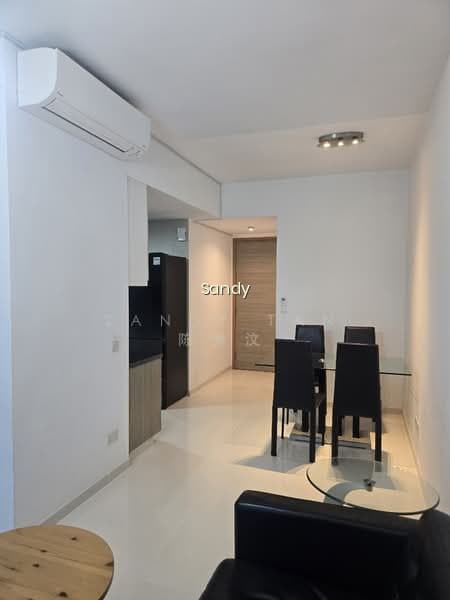 THE METROPOLITAN CONDOMINIUM photo 3