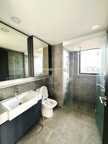 RIVERFRONT RESIDENCES photo 3